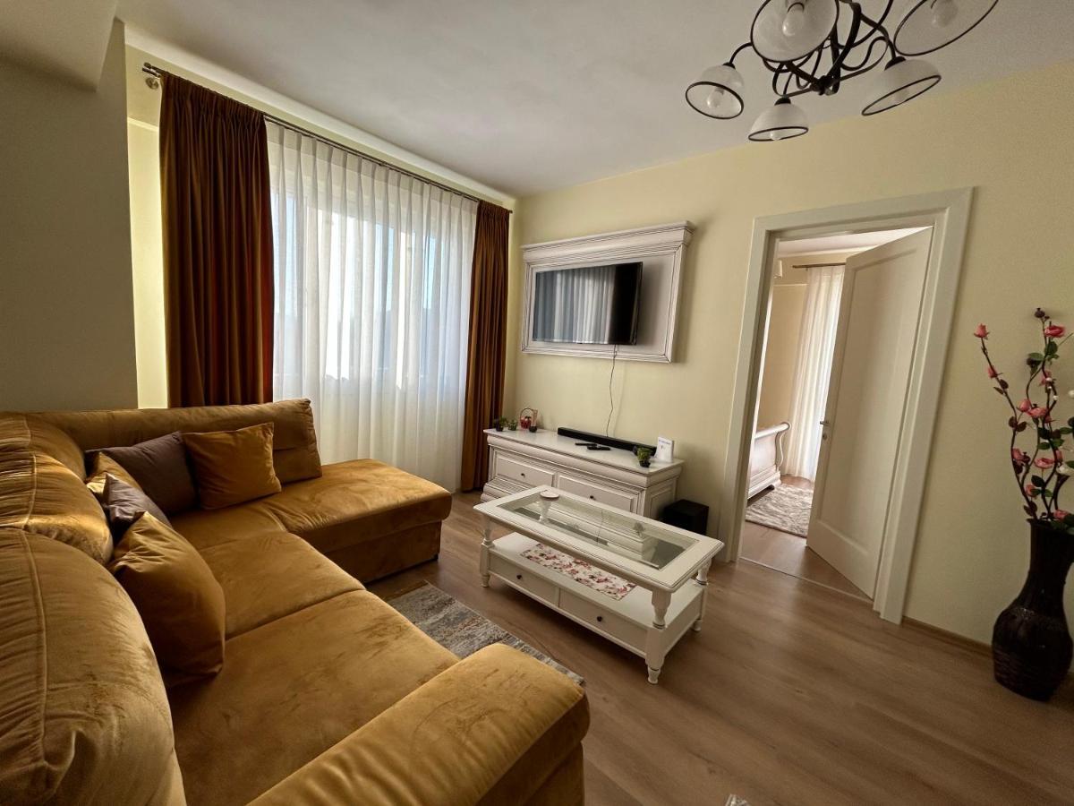גורה הומורולווי Apartament Rose מראה חיצוני תמונה