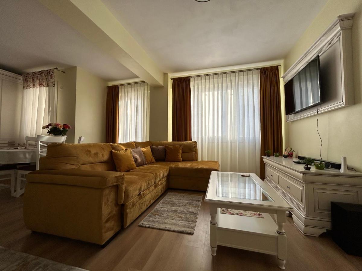גורה הומורולווי Apartament Rose מראה חיצוני תמונה