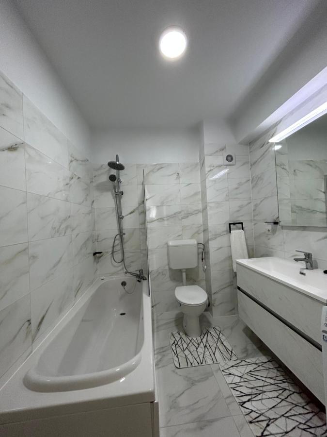 גורה הומורולווי Apartament Rose מראה חיצוני תמונה